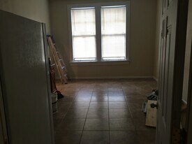 524 23rd St, Unit 524 23rd Unit G in Galveston, TX - Building Photo