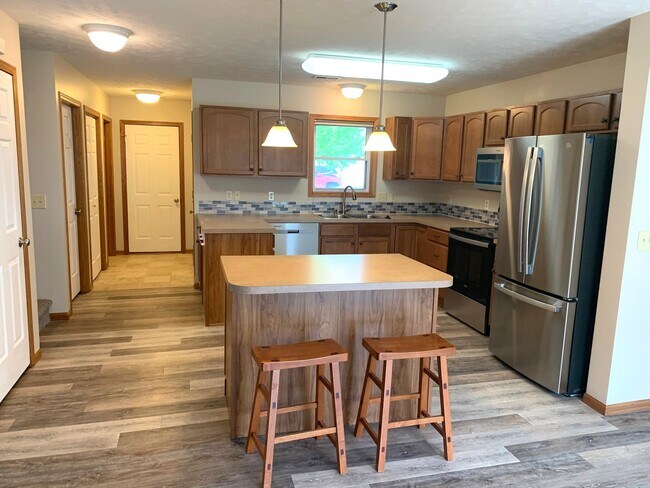 3611 McLaughlin Dr. in Lincoln, NE - Building Photo - Building Photo
