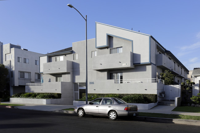 1935 Corinth Avenue, in Los Angeles, CA - Building Photo - Building Photo