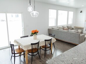 14818 Beckham Dr in Bluffdale, UT - Building Photo - Building Photo