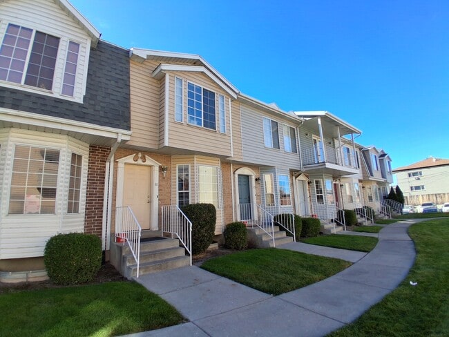 property at 565 N 300 E