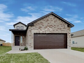 719 Red Barn Bnd in New Braunfels, TX - Building Photo