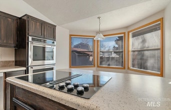 11147 W Highmont Dr in Boise, ID - Building Photo - Building Photo