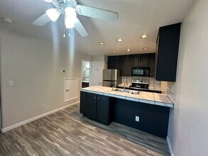 4717 Reggie Rd in Reno, NV - Foto de edificio - Building Photo