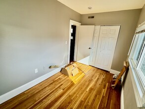 33 Adamson St, Unit 3 in Boston, MA - Building Photo - Building Photo