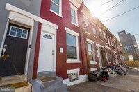 1837 E Harold St photo'