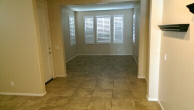 10337 Sparkling Dr in Rancho Cucamonga, CA - Building Photo - Building Photo