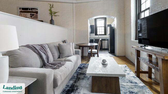 121 S Fremont Ave in Baltimore, MD - Building Photo - Building Photo