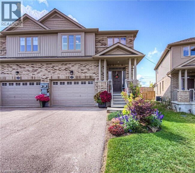 453 Avens St in Waterloo, ON - Building Photo - Building Photo
