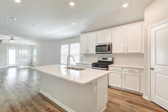 2824 Smokehouse Trl in Round Rock, TX - Building Photo - Building Photo