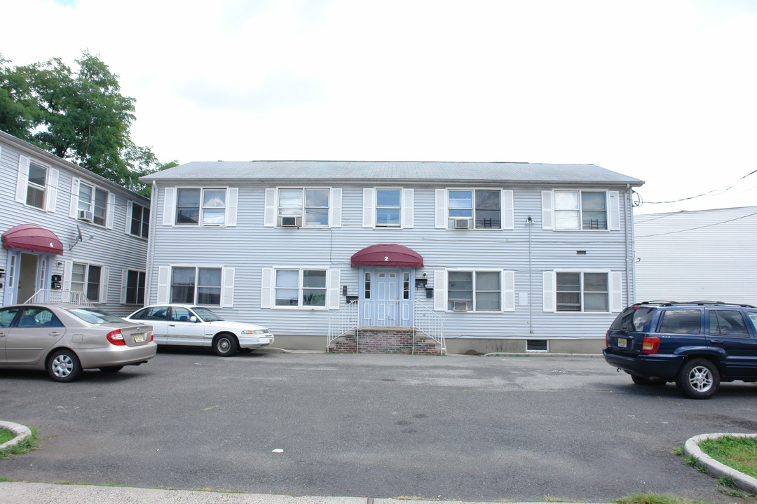 2-4 John St in Carteret, NJ - Building Photo