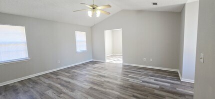 1005 Lamar Ct in Hinesville, GA - Building Photo - Building Photo