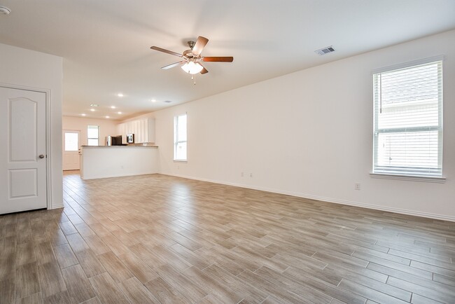 31326 Black Frst Xing in Fulshear, TX - Building Photo - Building Photo