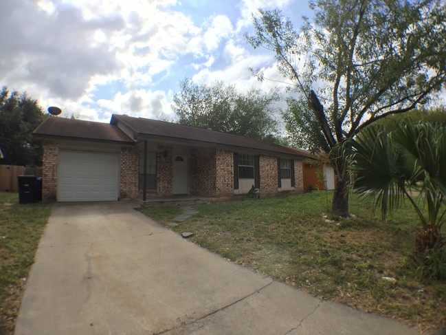 2621 Eagle Ave, Unit 6006-F in McAllen, TX - Building Photo - Building Photo