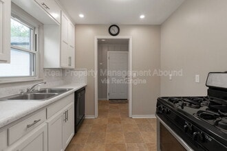 314 N Birch St in Owasso, OK - Building Photo - Building Photo