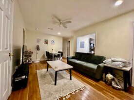 62 Egmont St in Brookline, MA - Building Photo