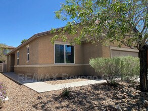 1000 Aspen Cliff Dr in Henderson, NV - Building Photo - Building Photo