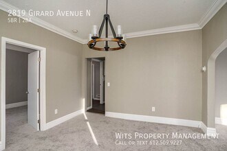 2819 N Girard Ave in Minneapolis, MN - Foto de edificio - Building Photo