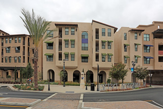 Paseo Pointe in Vista, CA - Building Photo - Building Photo