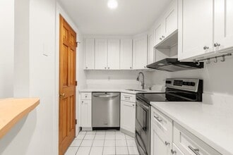 228 W Canton St, Unit 2 in Boston, MA - Building Photo - Building Photo