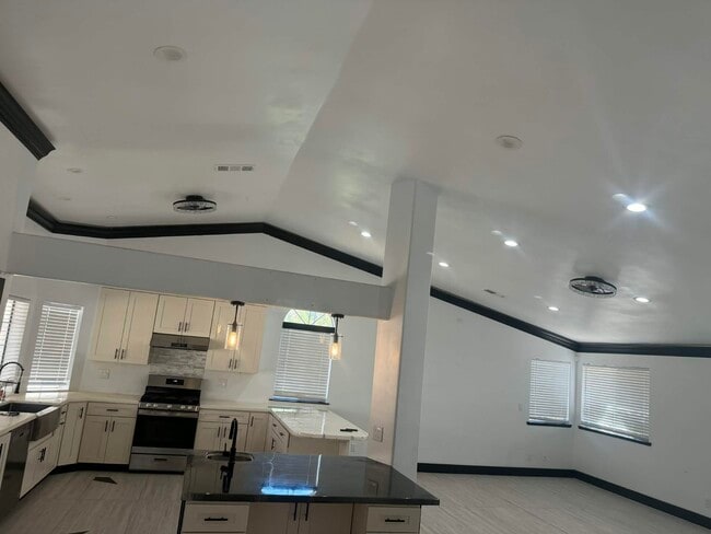 531 Datewood Ct in Los Banos, CA - Building Photo - Building Photo