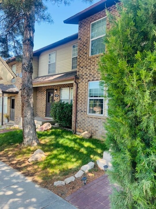 1670 E 1475 S St in Ogden, UT - Building Photo