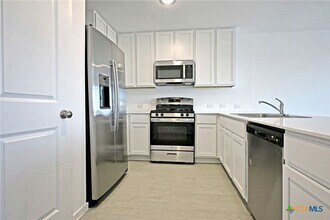 5014 Winecup Cv in Converse, TX - Building Photo - Building Photo