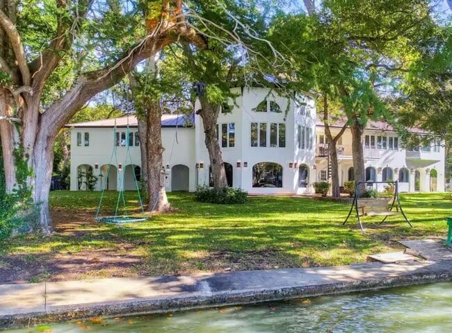 property at 1263 Terminal Loop Rd