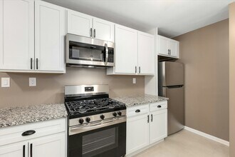 416 N Kenwood Ave in Royal Oak, MI - Building Photo - Building Photo