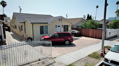 428 N Harvard Blvd in Los Angeles, CA - Building Photo - Building Photo