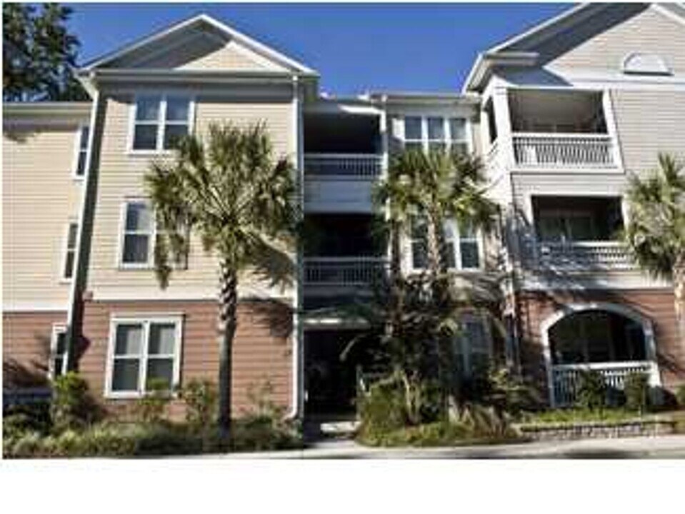 600 Bucksley Ln in Charleston, SC - Building Photo