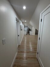 805 Blue Hill Ave, Unit C3 in Boston, MA - Foto de edificio - Building Photo