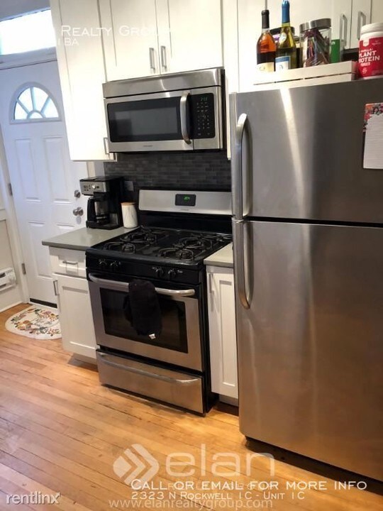 2323 N Rockwell St-Unit -Unit 1C in Chicago, IL - Building Photo