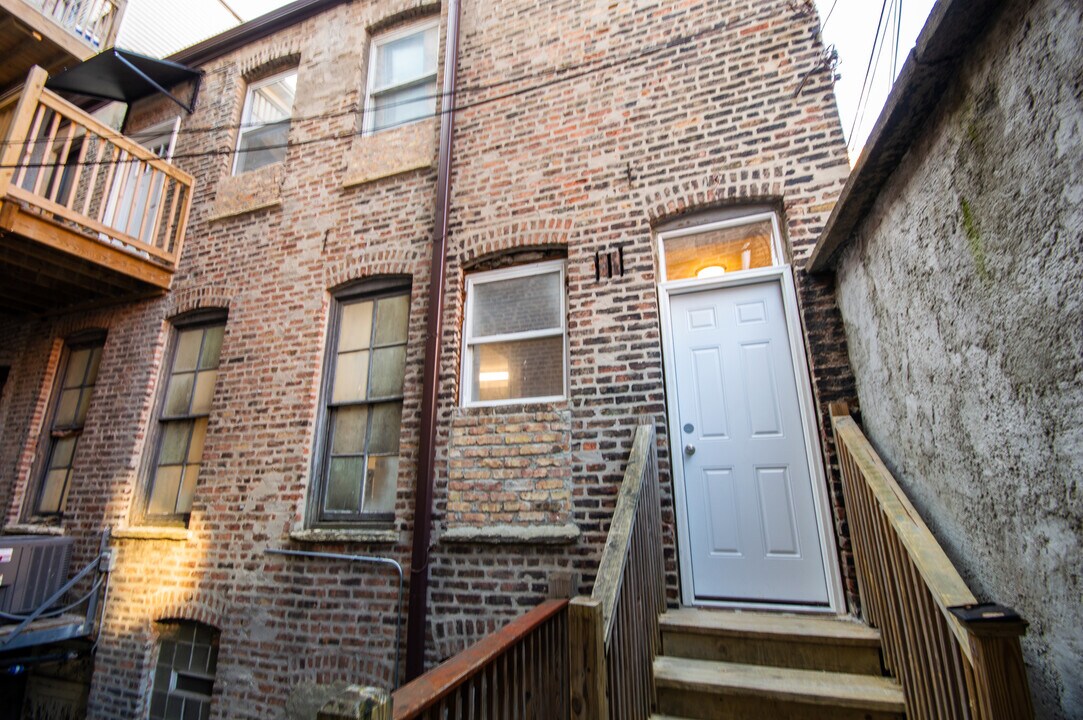 1040 W 18th St in Chicago, IL - Building Photo