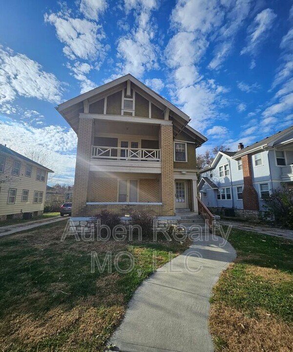 5436 Harrison St in Kansas City, MO - Building Photo