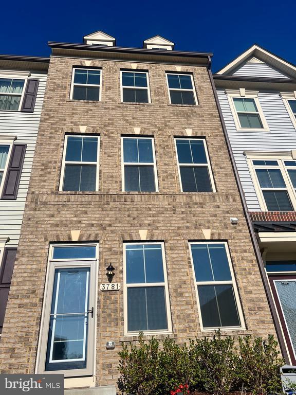 property at 3781 Vly Frd Wy