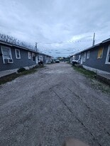 821 S Alameda St, Unit 2 in Corpus Christi, TX - Building Photo
