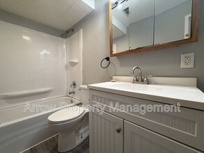 2049 Worthington Ave in Lincoln, NE - Building Photo - Building Photo