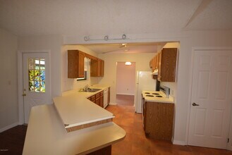 131 Hammock Rd SE in Palm Bay, FL - Building Photo - Building Photo
