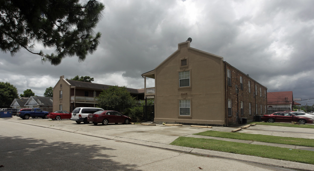 3245 Idaho Ave in Kenner, LA - Foto de edificio