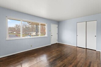 417 S Cadillac Dr in St. Charles, MO - Building Photo - Building Photo