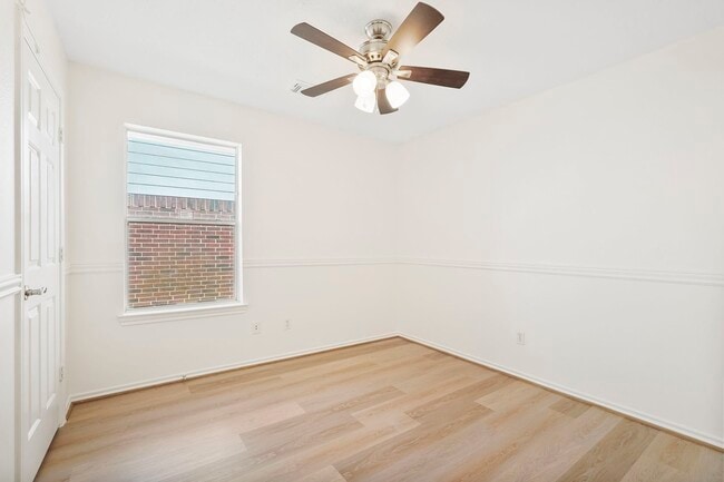 22015 Bronze Leaf Dr