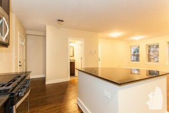 5058 N Winchester Ave in Chicago, IL - Building Photo - Building Photo
