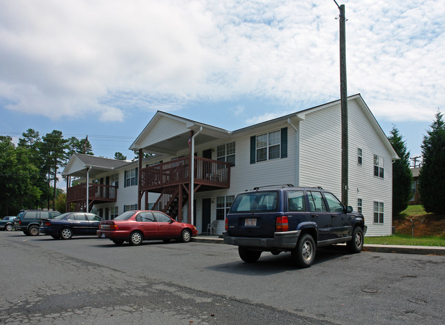 Terrace Trace Apartments in Archdale, NC - Building Photo - Building Photo