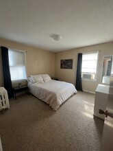 3223 Harriet Ave, Unit Uptown 2 br 1 bath in Minneapolis, MN - Building Photo - Building Photo