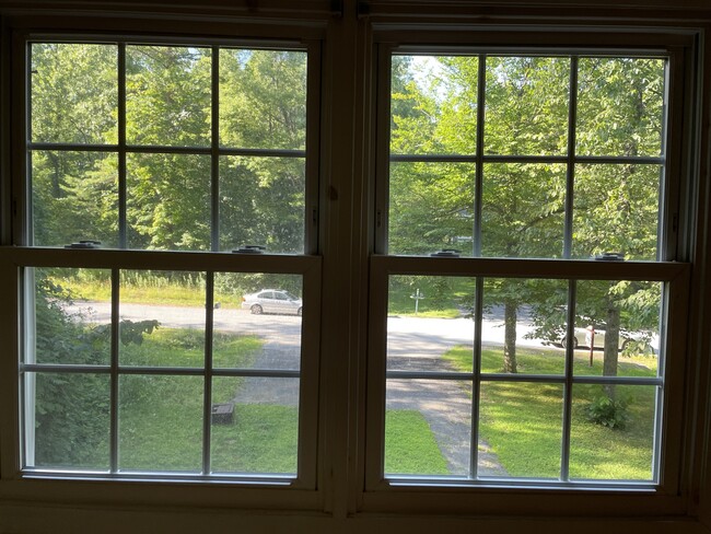 10 Hammond Dr, Unit B in Gansevoort, NY - Building Photo - Building Photo