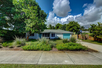1910 NE 2nd Ave in Delray Beach, FL - Building Photo - Building Photo