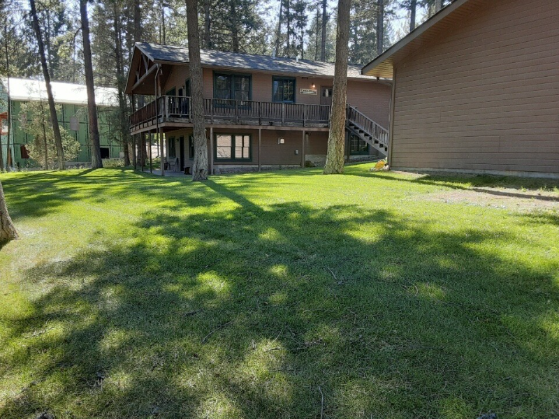 268 Lakeview Dr in Lakeside, MT - Building Photo