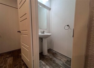 550 Kamaaha Ave in Kapolei, HI - Building Photo - Building Photo