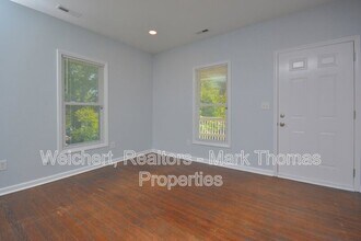 1030 Cornell St in Durham, NC - Foto de edificio - Building Photo